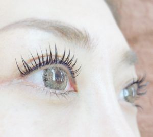 BONITOのまつげパーマ『バービーカール』の魅力✨…まつげパーマはサロン選びが重要です