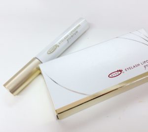 【リポゾーン プレミアム】まつげと毛根を1本でケアできる2wayまつ毛美容液