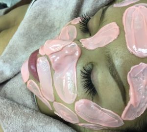 BONITOのワックスで脱毛と毛穴の汚れを除去して毛穴レスの最強お肌へ。