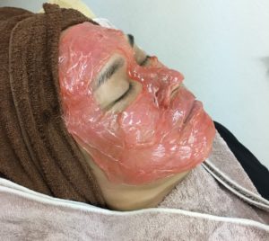 メンズにも大人気美肌改善ワックス！汚れがごっそりと取れて気持ちいいです。