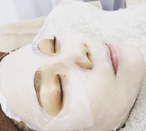 ニキビ跡、くすみ、シミがきになる方！BONITOの「コラーゲンマスク」で真っ白なお肌へ。