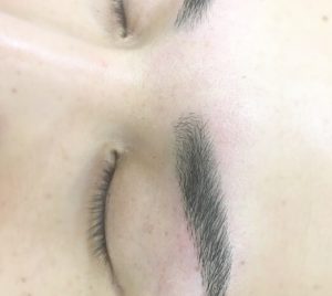 メンズもお手入れするのが当たり前！BONITOの眉メイクケアで清潔イケメン眉へ。