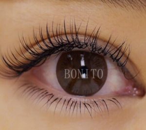 まつ毛エクステで目力倍増！夏に向けてまつ毛エクステをしてみませんか？