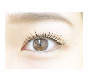 ビューラーなしでもくるんと上向き可愛い自まつ毛作り！垢抜け顔に。