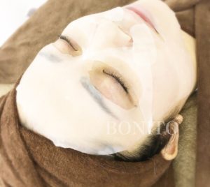 コラーゲンマスクでお肌がもち肌へ生まれ変わります。